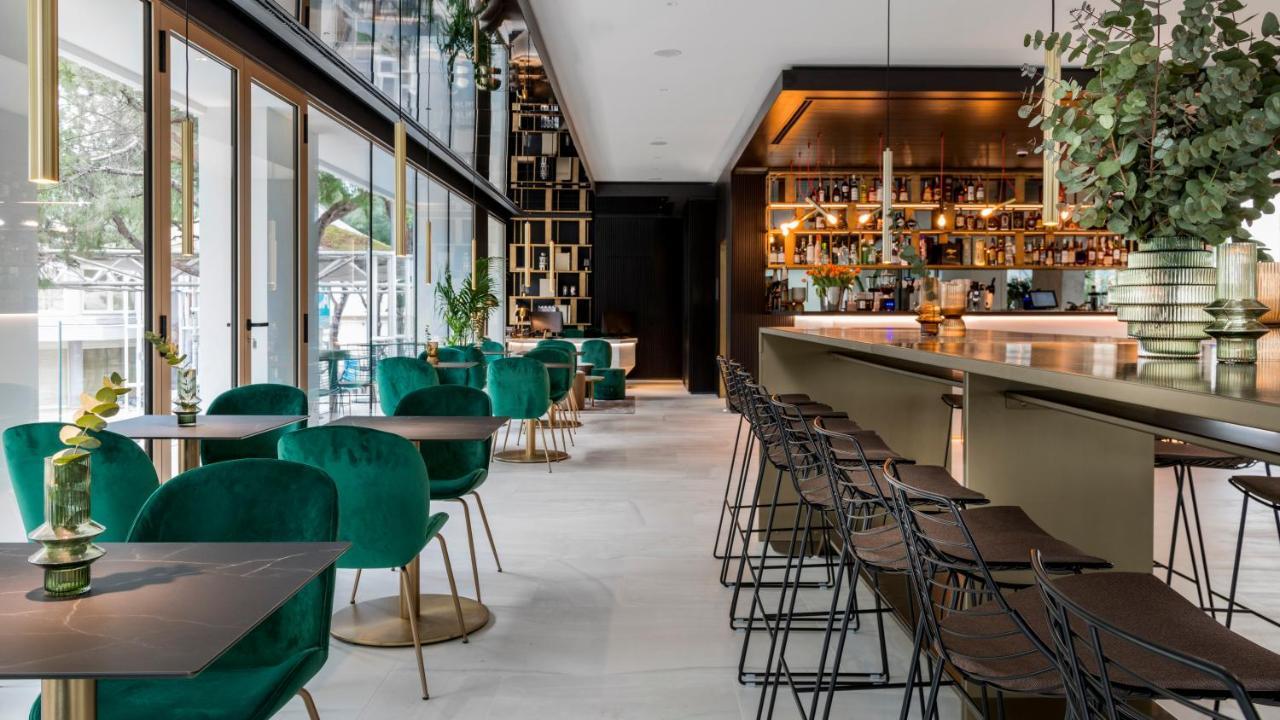 We Me Suite Hotel Riccione Ngoại thất bức ảnh