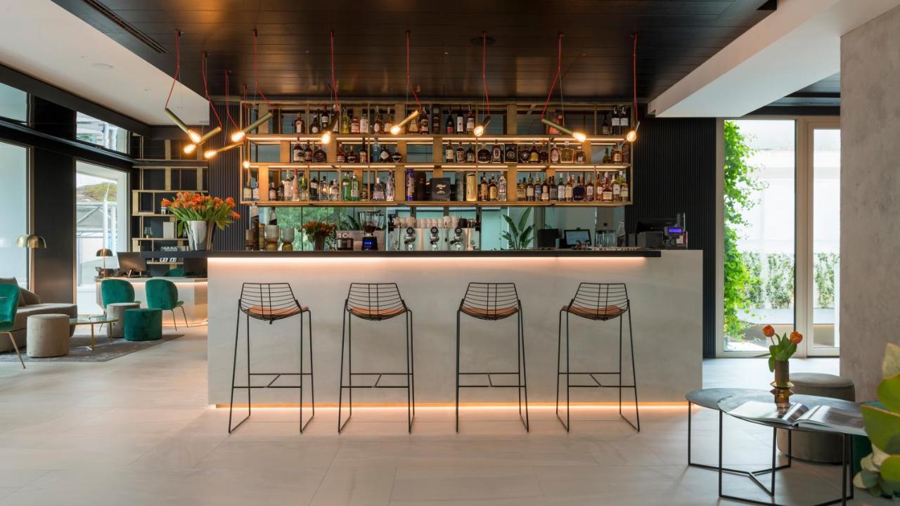 We Me Suite Hotel Riccione Ngoại thất bức ảnh
