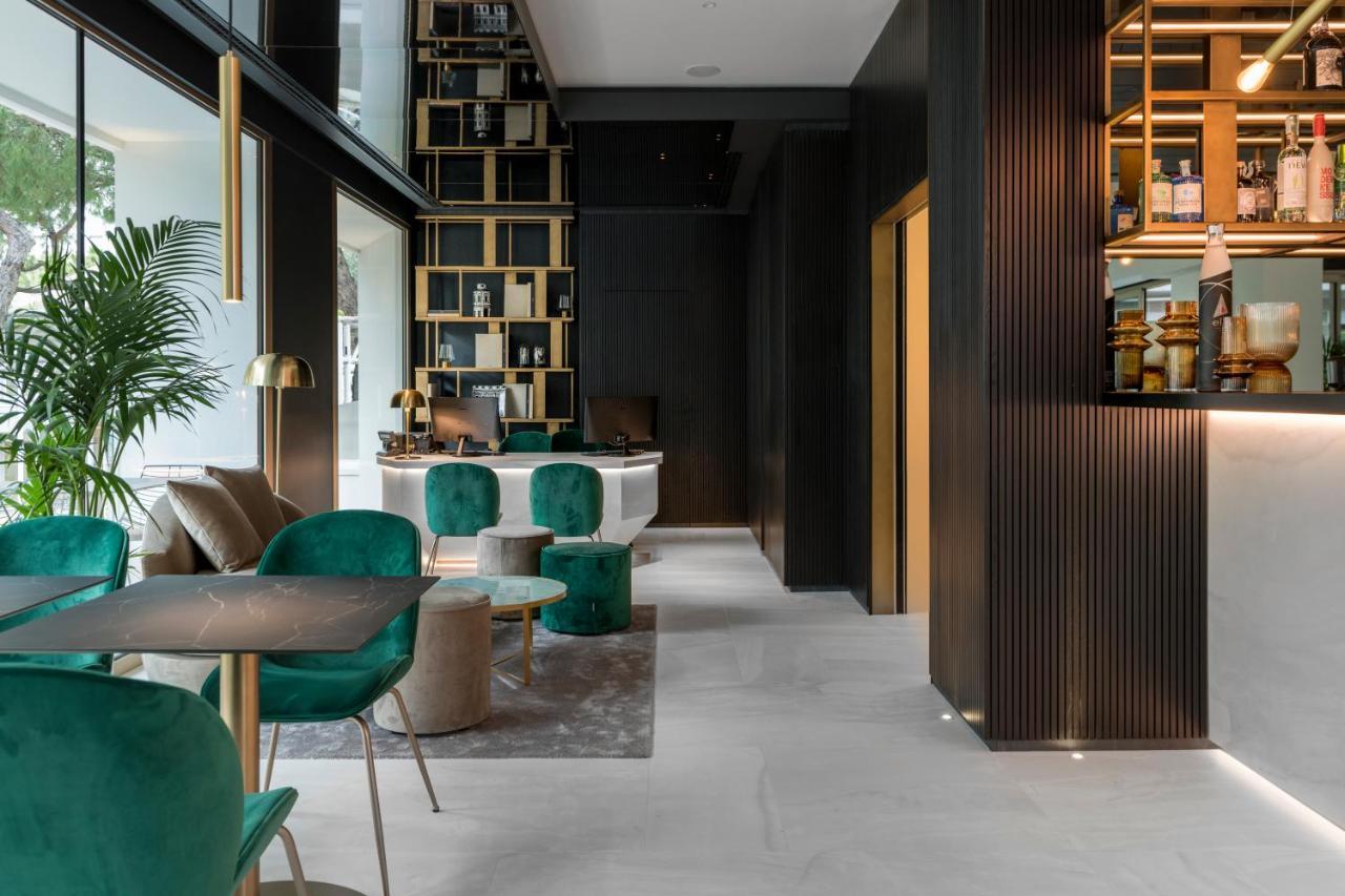 We Me Suite Hotel Riccione Ngoại thất bức ảnh